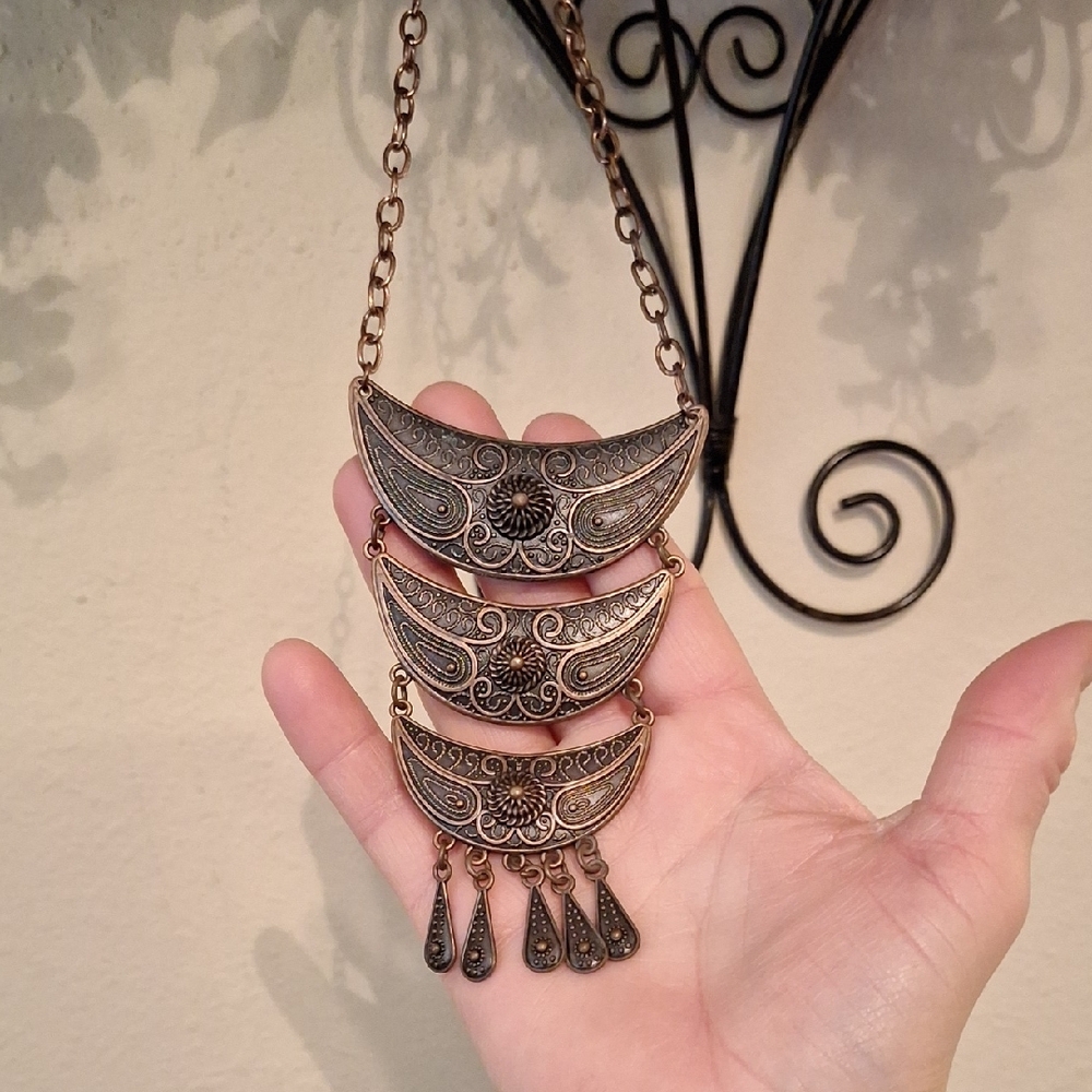 🔥🔥 HOT DEAL Vintage-Inspired Bronze Necklace.